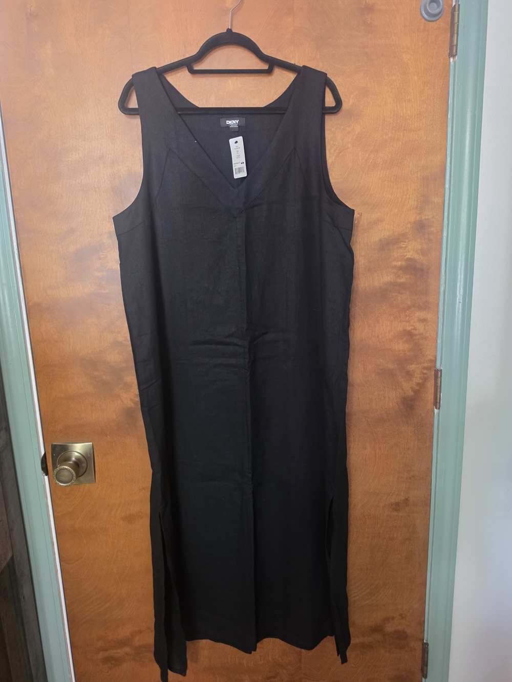 DKNY Black Sleeveless V-Neck Straight Maxi Dress